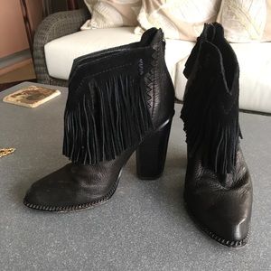 Black fringe booties